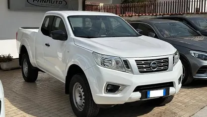 Usata Nissan Navara Visia 163 CV (119 kW) 2020 Bianco Pick-up