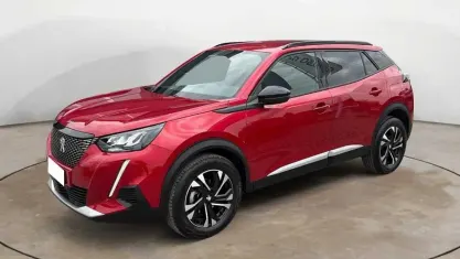 Usata Peugeot 2008 Allure 102 CV (75 kW) 2022 Rosso SUV