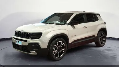 Beige Usata 2025 Jeep Avenger Summit SUV | 22.700 € (Buon prezzo)