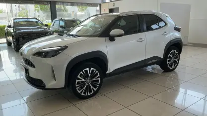 Usata Toyota Yaris Lounge 116 CV (85 kW) 2022 Bianco Utilitaria