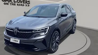 Käytetty Renault Austral Iconic 200 HP (147 kW) 2023 Harmaa Katumaasturi