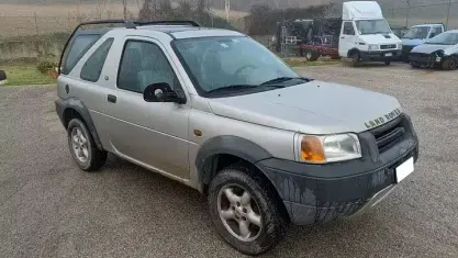 Usata Land Rover Freelander 98 CV (72 kW) 1999 Grigio SUV