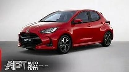 Usata Toyota Yaris Hybrid Trend 116 CV (85 kW) 2025 Nero Utilitaria