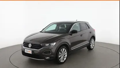 Begagnad VW T-Roc Advance 150 HK (110 kW) 2019 Brun SUV