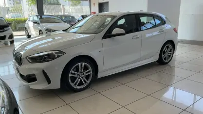 Usata BMW 116 M Sport 109 CV (80 kW) 2022 Bianco Utilitaria