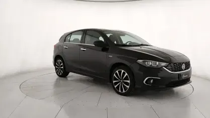 Usata Fiat Tipo Lounge 120 CV (88 kW) 2017 Nero Berlina