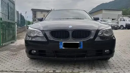 Begagnad BMW 525 197 HK (144 kW) 2007 Svart Kombi