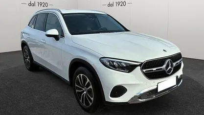 Bianco Usata 2024 Mercedes GLC220 Advanced SUV | 57.900 € (Buon prezzo)