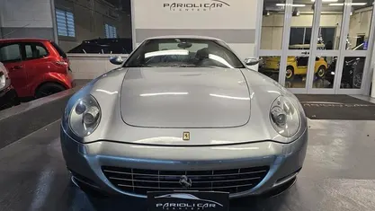 Usata Ferrari 612 540 CV (397 kW) 2005 Grigio Coupé