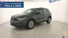 Usata 2021 VW Tiguan Life SUV | 24.900 € (Buon prezzo)