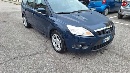 Usata Ford Focus 110 CV (80 kW) 2010 Blu Station wagon