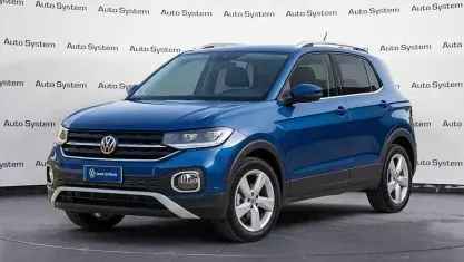 Usata VW T-Cross Advance 110 CV (80 kW) 2023 Reef blue SUV