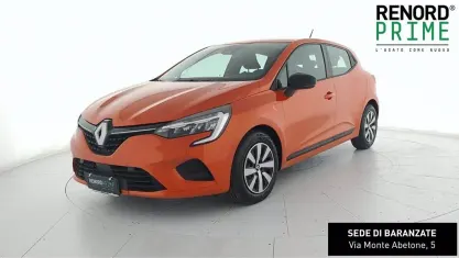 Usata Renault Clio V SE 67 CV (49 kW) 2022 Arancione