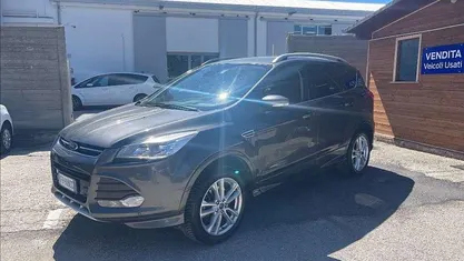 Grigio metallizzato Usata 2016 Ford Kuga Titanium X SUV | 14.400 € (Buon prezzo)