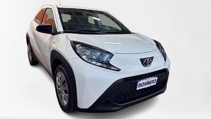 Uusi Toyota Aygo X Active 72 HP (52 kW) 2025 Valkoinen Katumaasturi