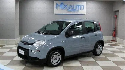 Usata Fiat Panda S 70 CV (51 kW) 2023 Grigio pastello Utilitaria