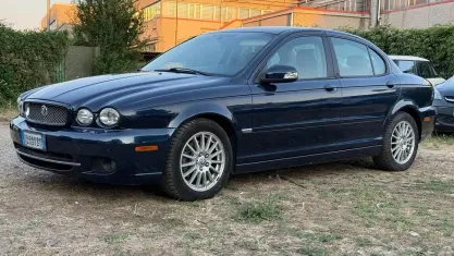 Usata Jaguar X-type Premium Luxury 145 CV (106 kW) 2009 Blu/azzurro Berlina