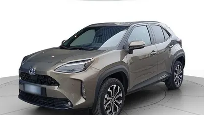 Usata Toyota Yaris Hybrid Trend 92 CV (67 kW) 2023 Verde