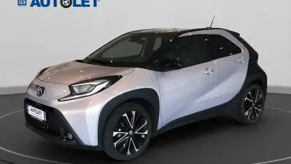 Usata Toyota Aygo X Edition 72 CV (52 kW) 2024 Grigio SUV