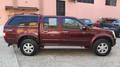 Usata Isuzu D-Max 131 CV (96 kW) 2006 SUV