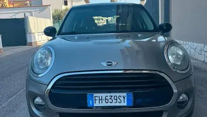 Usata Mini Cooper D Hype 116 CV (85 kW) 2017 Grigio Utilitaria