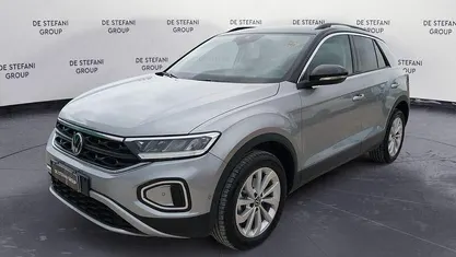 Usata VW T-Roc Style 116 CV (85 kW) 2025 Argento SUV