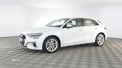 Usata Audi A3 Advanced 116 CV (85 kW) 2021 Bianco / pastello Berlina