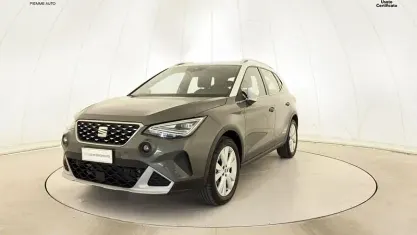 Usata Seat Arona Xperience 110 CV (80 kW) 2023 Grigio cliff tetto bianco SUV