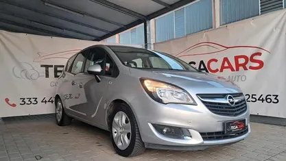 Occasion Opel Meriva Design Edition 95 ch (69 kW) 2017 Argent Monospace