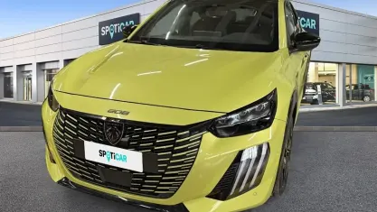 Usata Peugeot e-208 GT 114 kW (156 CV) 2024 Utilitaria