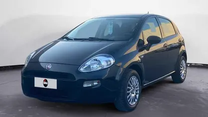 Usata Fiat Punto Street 69 CV (50 kW) 2018 Nero Utilitaria