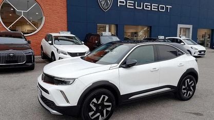 Usata Opel Mokka Elegance 131 CV (96 kW) 2022 Bianco SUV