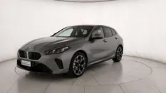 Grigio Nuova 2024 BMW 120 M Sport Due volumi | 40.900 € (Buon prezzo)