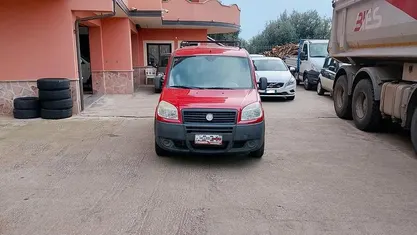 Usata Fiat Doblò 103 CV (75 kW) 2009 Monovolume