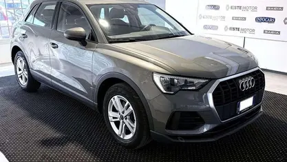 Grigio metallizzato Usata 2021 Audi Q3 Business SUV | 26.900 € (Ottimo prezzo)