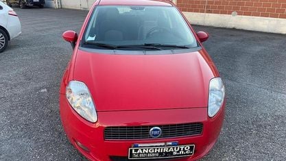 Usata Fiat Grande Punto Active 95 CV (69 kW) 2008 Rosso Utilitaria