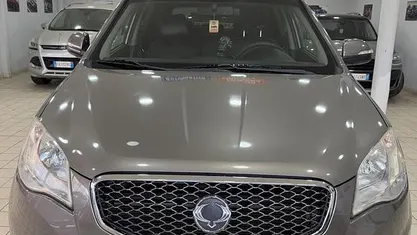 Usata Ssangyong (KGM) Korando 175 CV (128 kW) 2012 Grigio Berlina