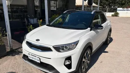 Usata Kia Stonic 116 CV (85 kW) 2019 Bianco SUV