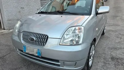 Usata Kia Picanto 75 CV (55 kW) 2006 Grigio Utilitaria