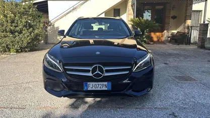 Usata Mercedes C220 170 CV (125 kW) 2017 Blu/azzurro Station wagon