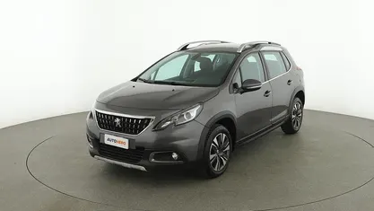 Usata Peugeot 2008 Allure 120 CV (88 kW) 2019 Grigio SUV