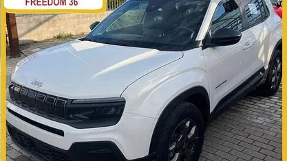 Nuova Jeep Avenger Longitude 101 CV (74 kW) 2025 Bianco SUV