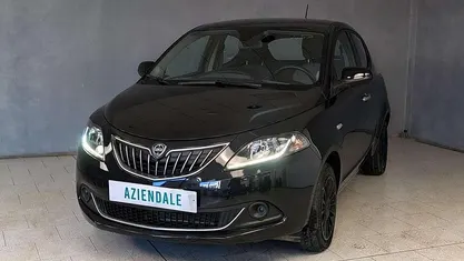 Nero Usata 2023 Lancia Ypsilon Silver Utilitaria | 10.290 € (Ottimo prezzo)