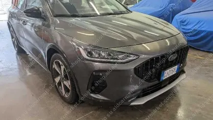 Usata Ford Focus Active 120 CV (88 kW) 2022 Grigio SUV