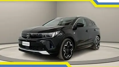Usata Opel Grandland X Ultimate 300 CV (220 kW) 2022 Nero / metallizzato SUV