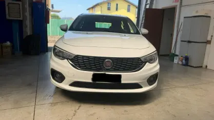 Usata Fiat Tipo 95 CV (69 kW) 2016 Bianco Berlina