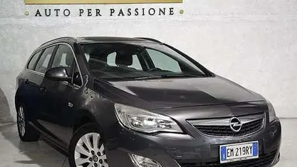 Usata Opel Astra 125 CV (91 kW) 2012 Other Berlina