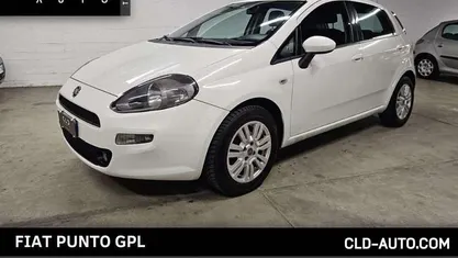 Usata 2013 Fiat Punto Tre volumi | 3300 € (Buon prezzo)
