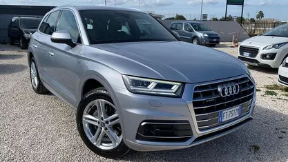 Usata Audi Q5 S-line plus 190 CV (139 kW) 2019 Argento SUV