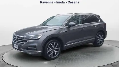 Grigio Usata 2022 VW Touareg Elegance SUV | 42.200 € (Buon prezzo)